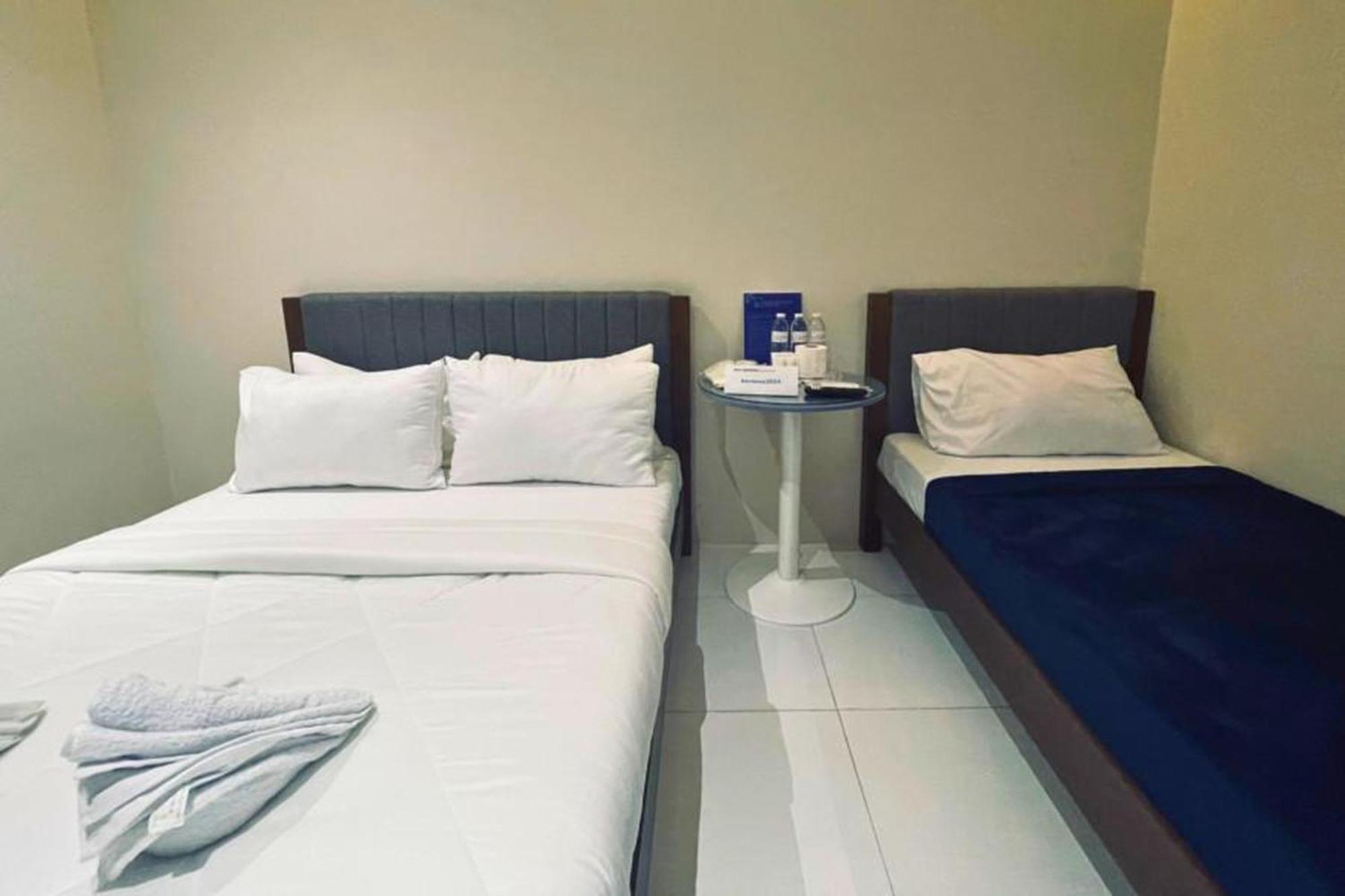 Bernese Resort Hotel Powered By Cocotel Ligao Pokoj fotografie
