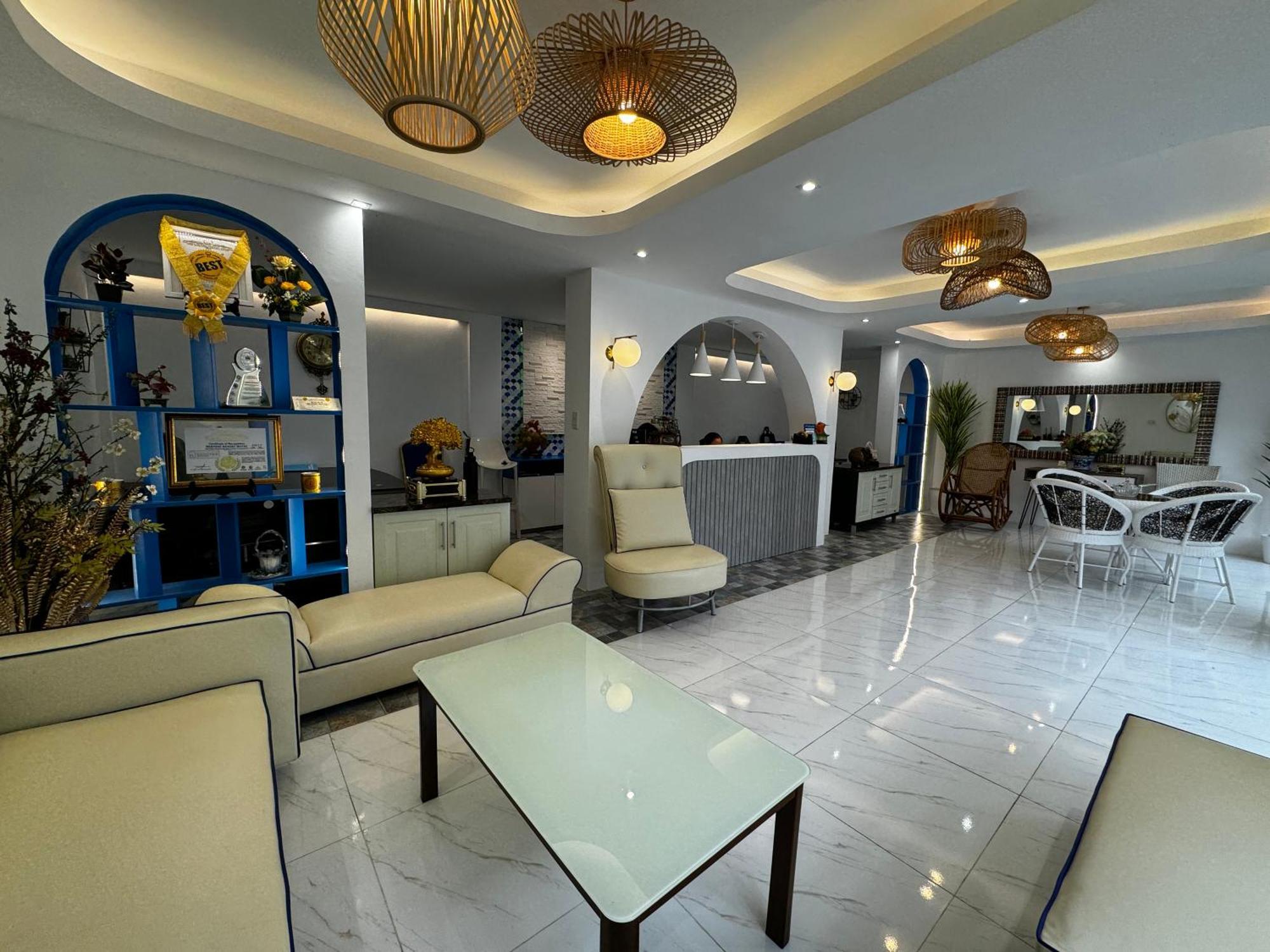 Bernese Resort Hotel Powered By Cocotel Ligao Exteriér fotografie